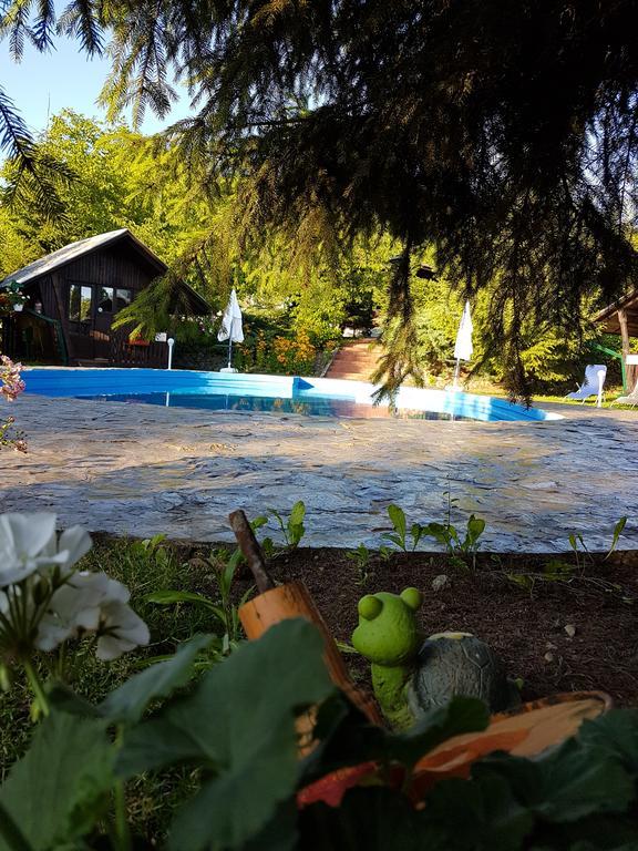 Camping Robinson Country Club Oradea Luaran gambar