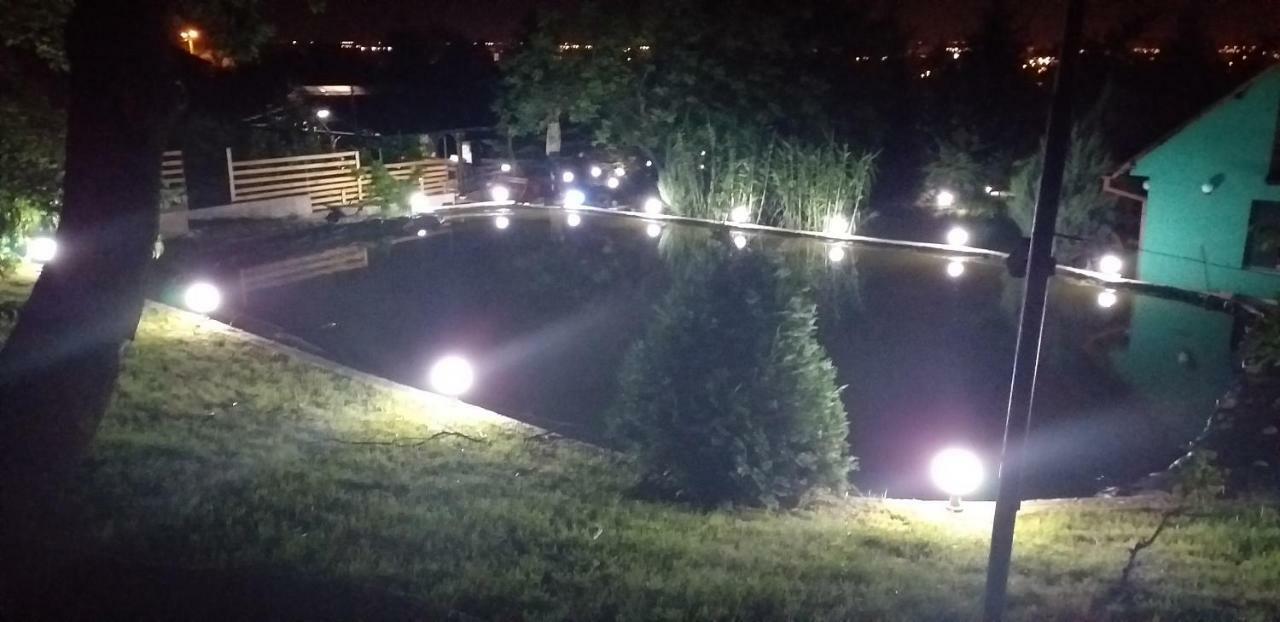 Camping Robinson Country Club Oradea Luaran gambar